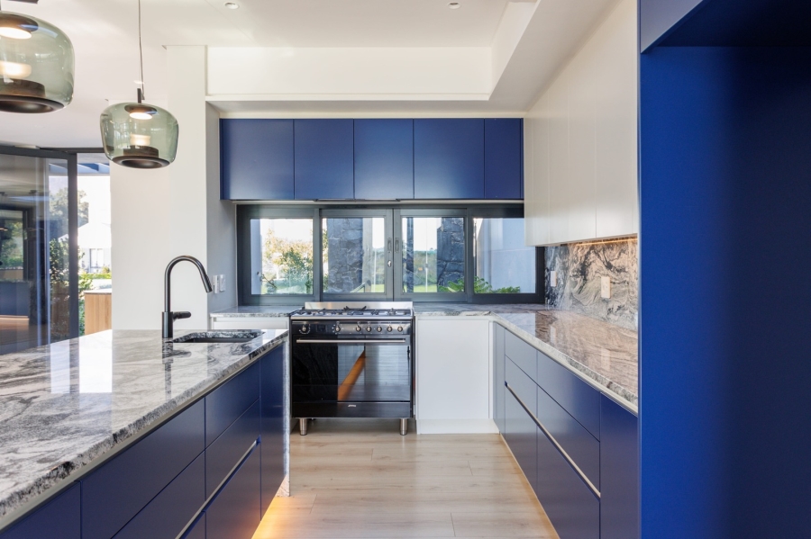 5 Bedroom Property for Sale in Val De Vie Estate Western Cape